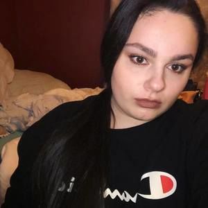 Meet your Posher, Cassandra